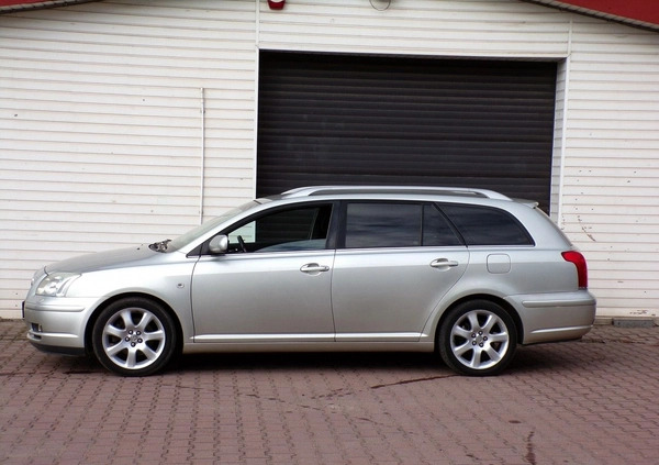 Toyota Avensis cena 13900 przebieg: 198000, rok produkcji 2005 z Kolno małe 407